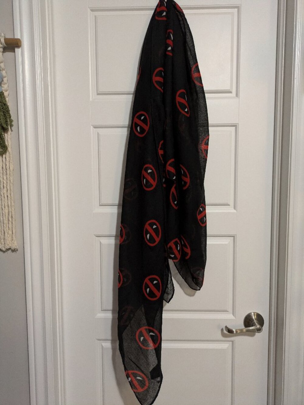 Marvel Deadpool Lightweight Scarf Black O/S